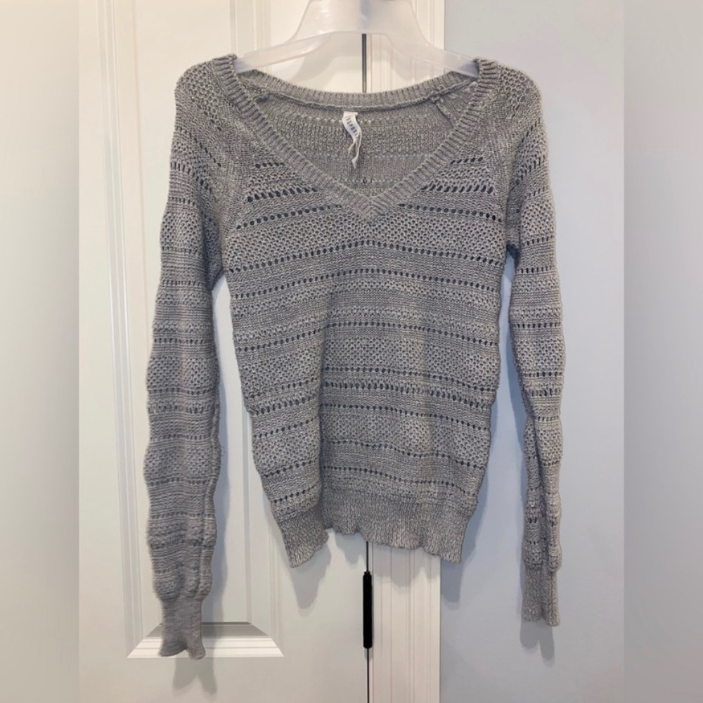 Ladies grey Aeropostale sweater size XS